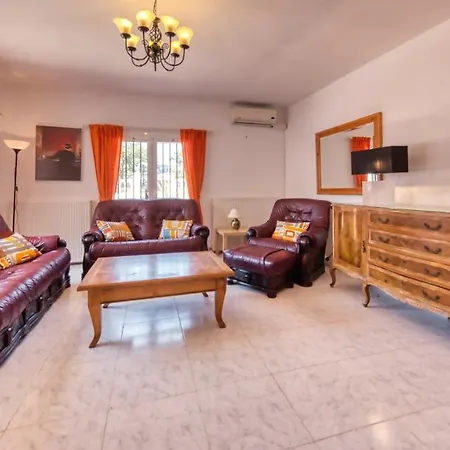 Villa Terrafortuna Sleeps 12 Pool Wifi *